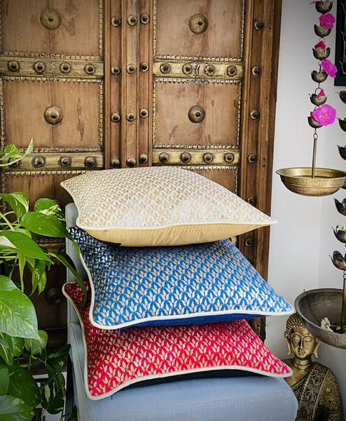 Foil Print Cushion Cover (Off-White)