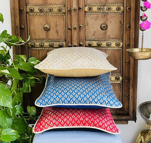 Foil Print Cushion Cover (Off-White)