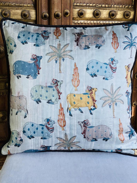 Pichwai Inspired Printed Raw Silk Cushion Cover ( Grey)