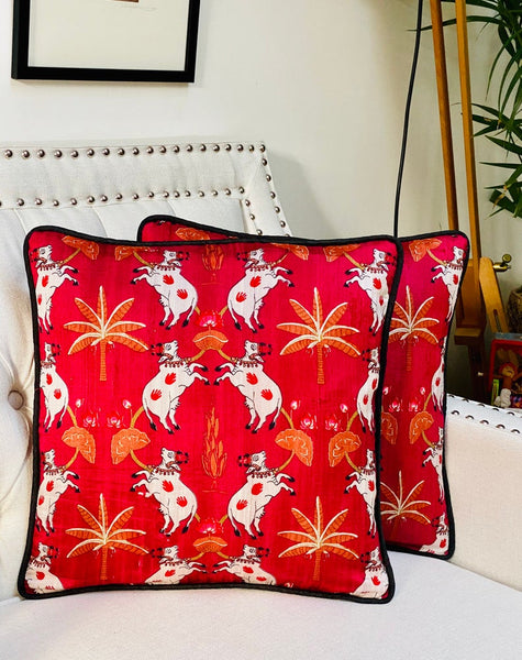 Pichwai Inspired Printed Raw Silk Cushion Cover ( Red/Maroon)