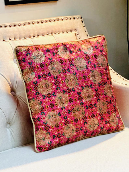 Patola Print Cushion Cover with Subtle Gold Weave - Pink